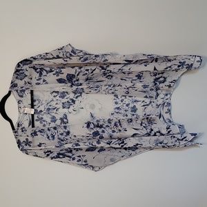 Maurices Blue and white Floral Kimono